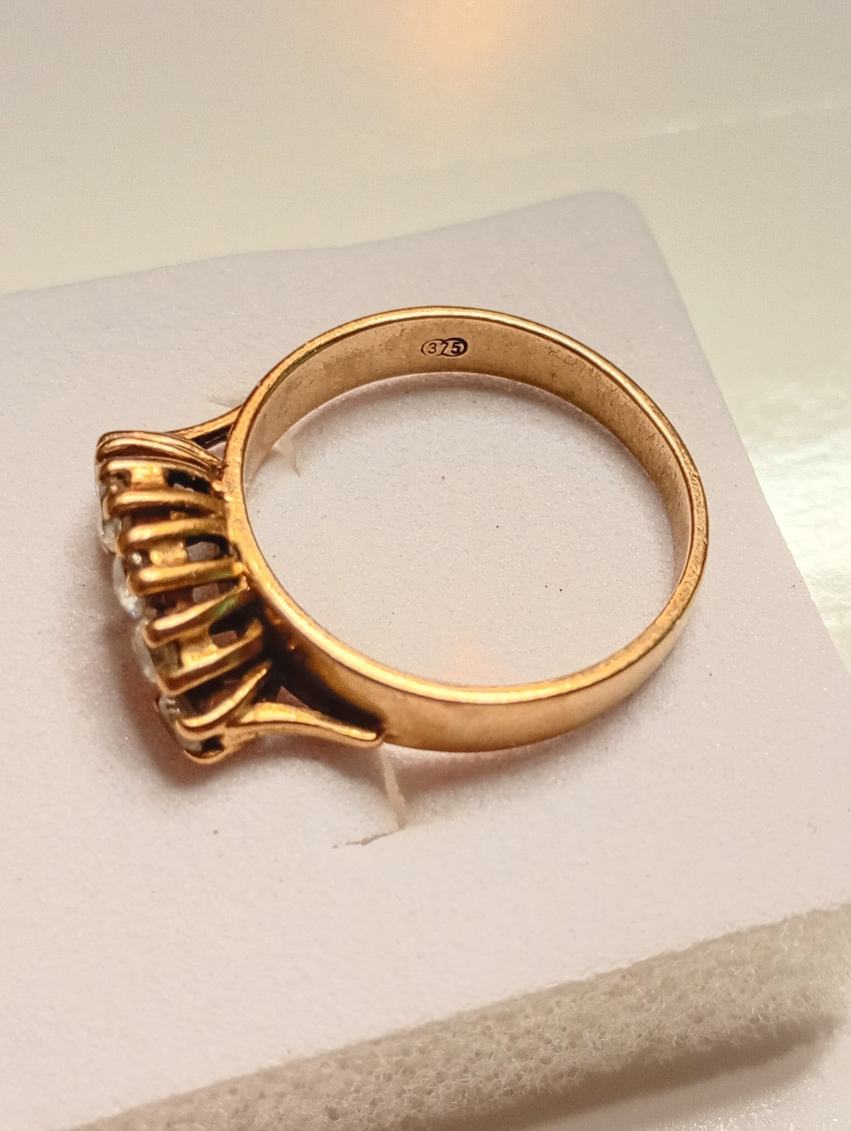9ct Yellow Gold And Diamond Ring
