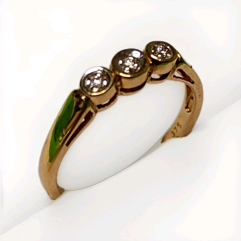 9ct Yellow Gold And Diamond Ring - Vintage Estate Jewellery