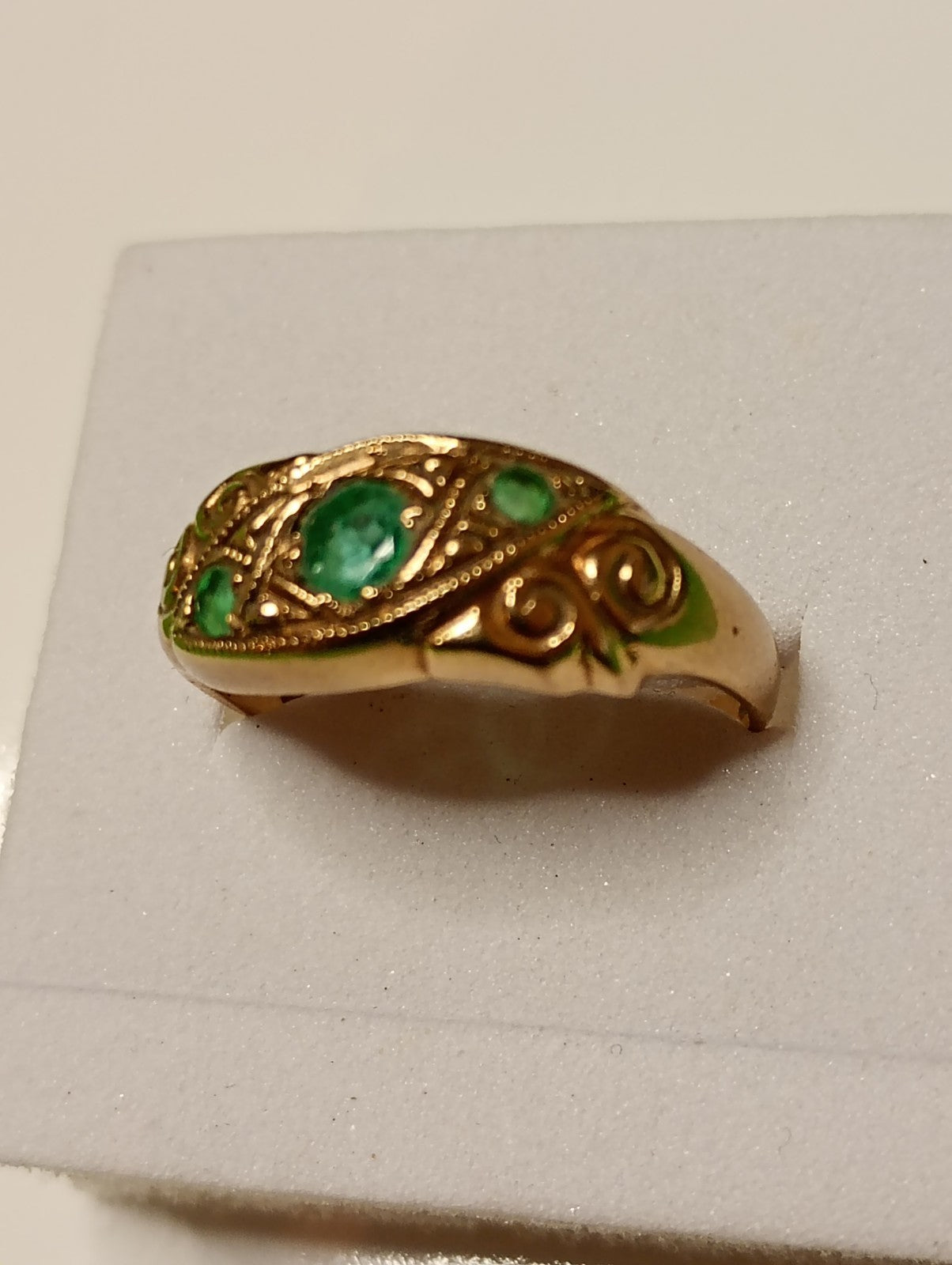 9ct Yellow Gold And Emerald Ring Rare - Vintage Estate Jewellery