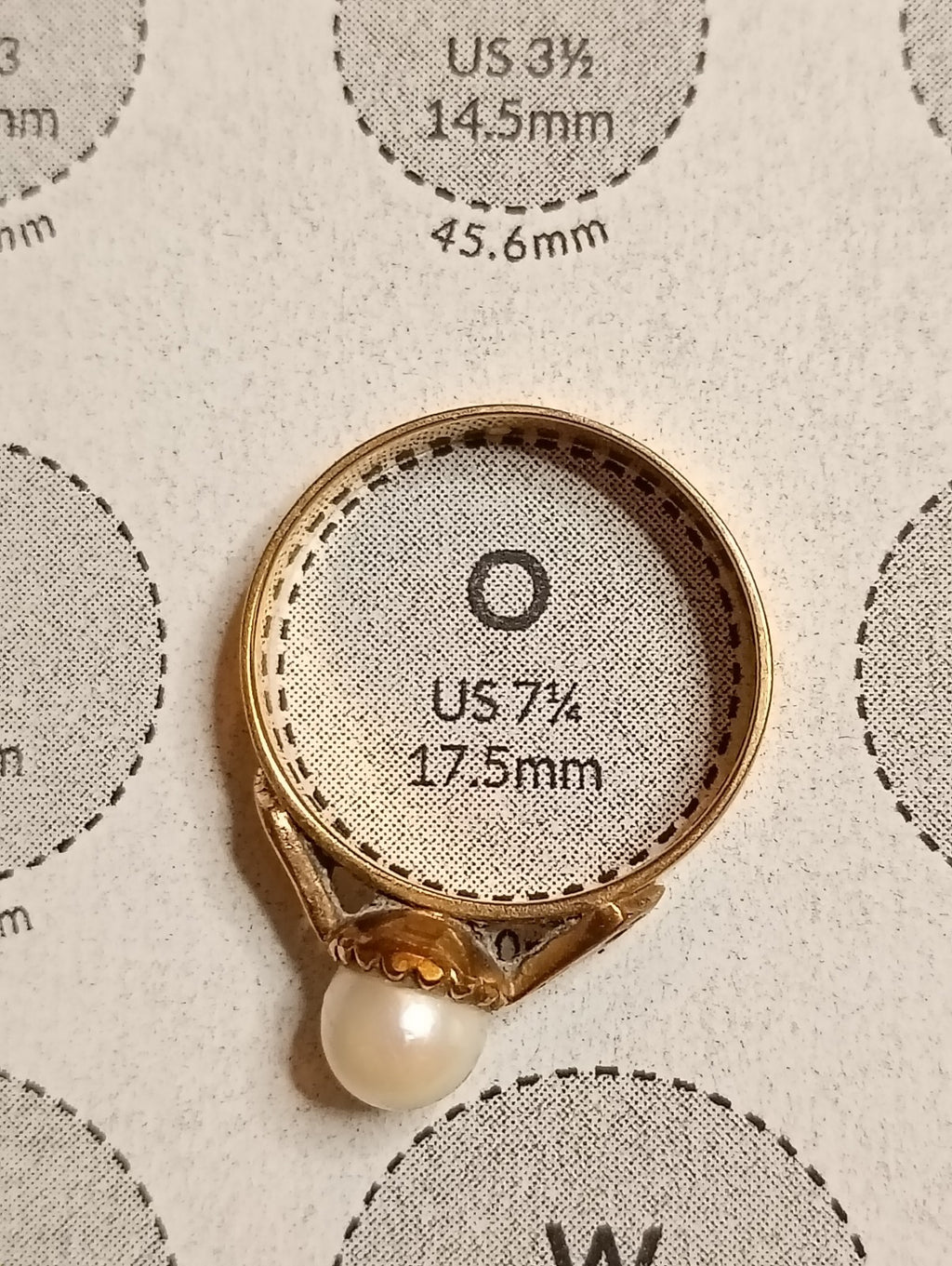 9ct Yellow Gold And Pearl Ring