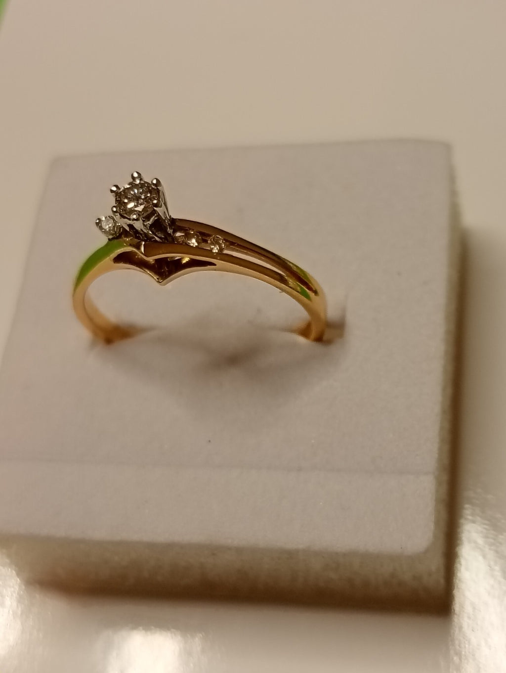 18ct Yellow Gold And Diamond Ring