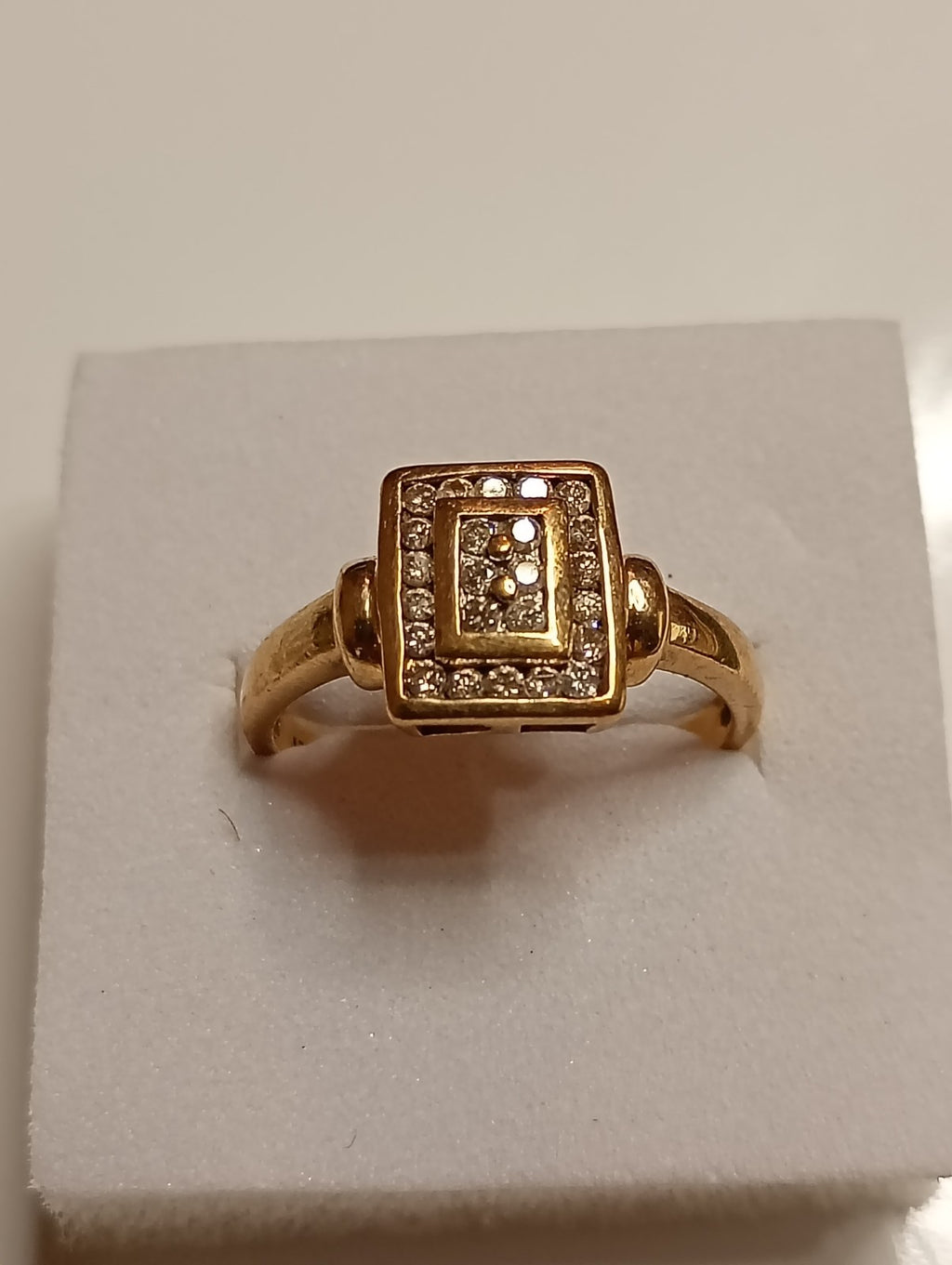 9ct Yellow Gold And Diamond Ring