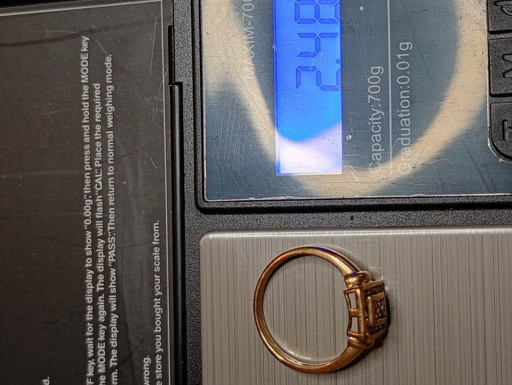 9ct Yellow Gold And Diamond Ring