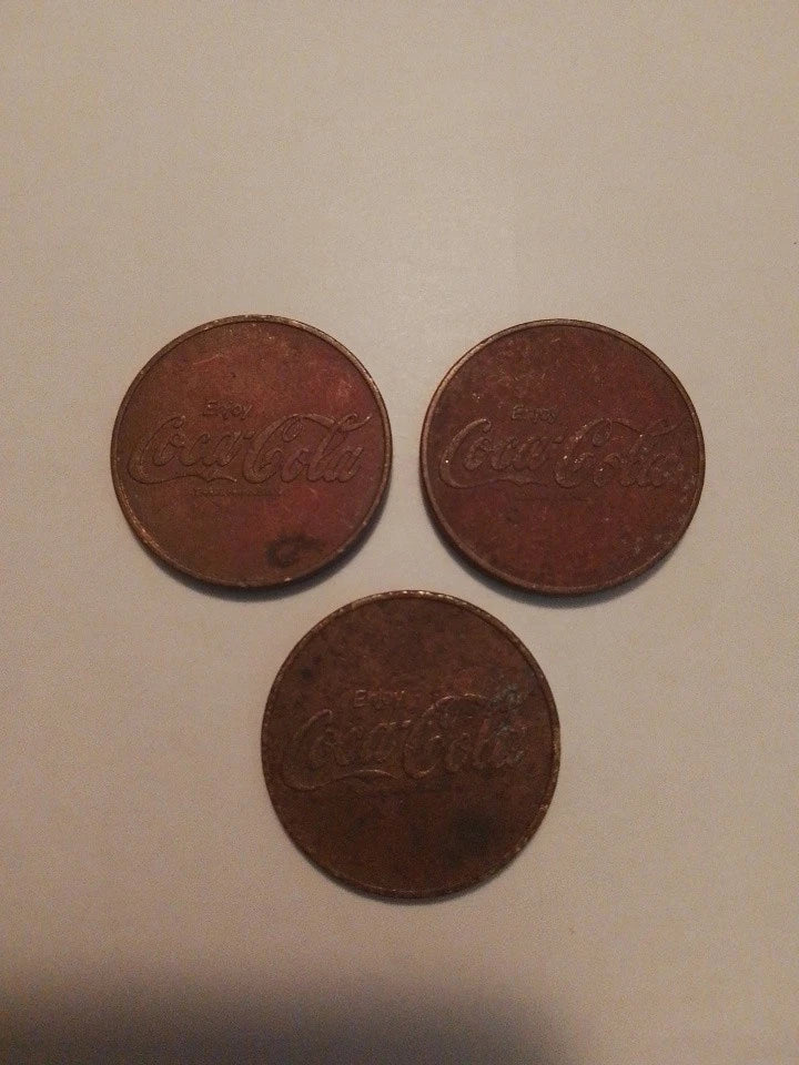 3 X 1990 Coca- Cola Magic Mountain Tokens