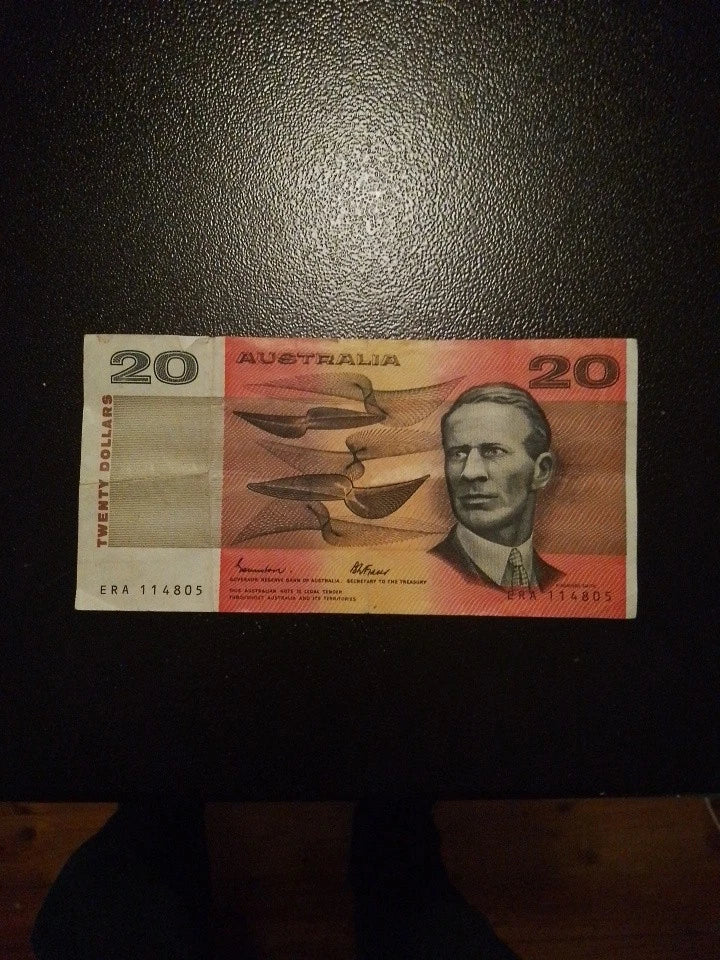 Australian $20 Paper Note 1980's (ERA114805)