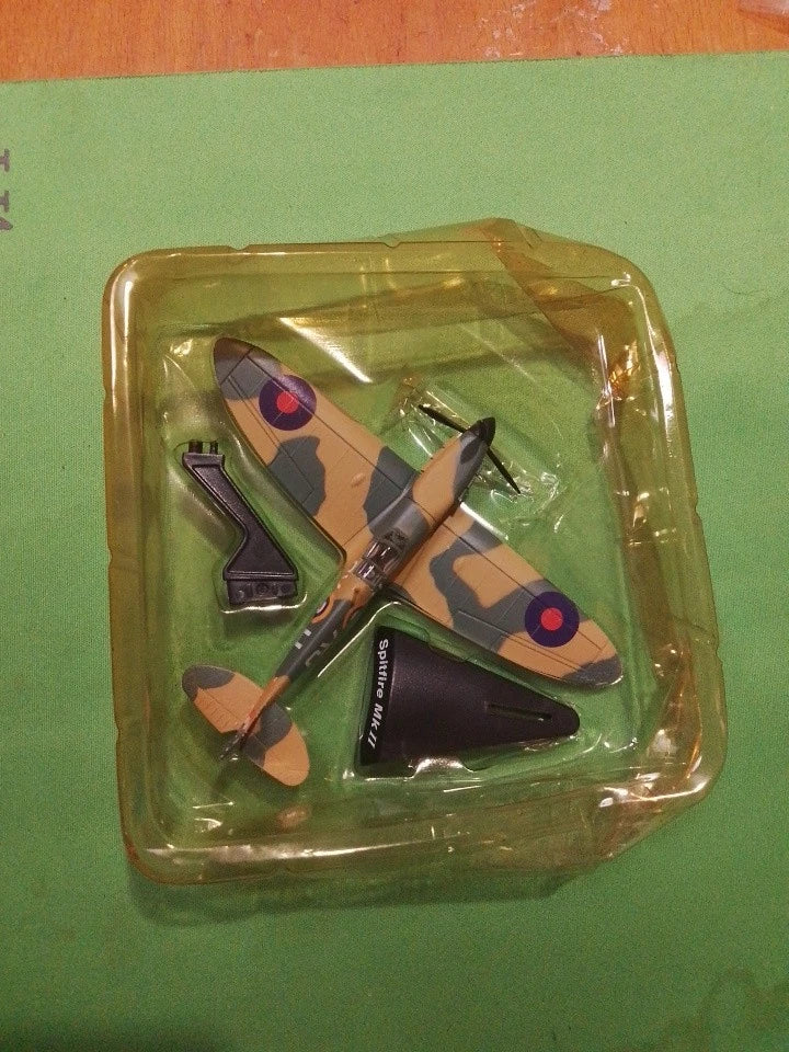 Spitfire Mk 2 Die Cast Model With Book