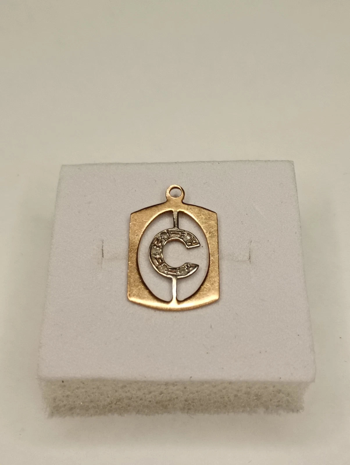 9ct Yellow Gold Letter C Pendant