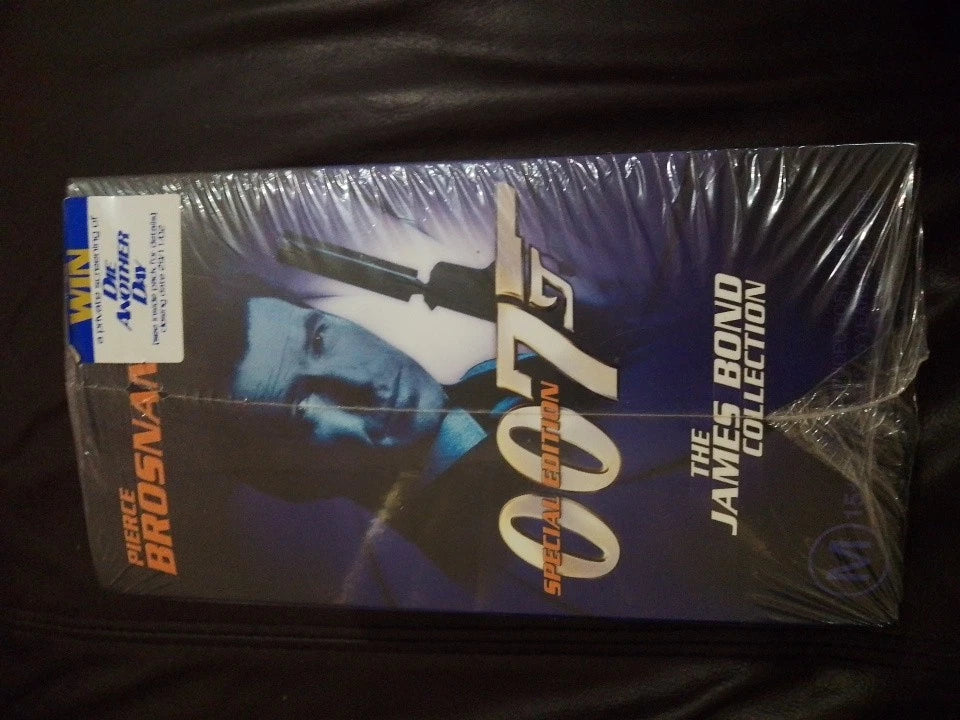 VHS 007 Special Edition The James Bond Collection, 4 Tapes, Sealed,