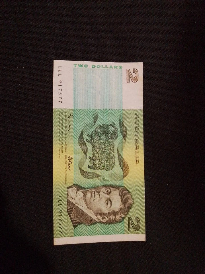 Australian Paper $2 Note LLL 917577